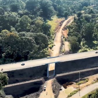 BAMIN entrega importante etapa da obra da FIOL 1 em trecho próximo a Ilhéus-BA