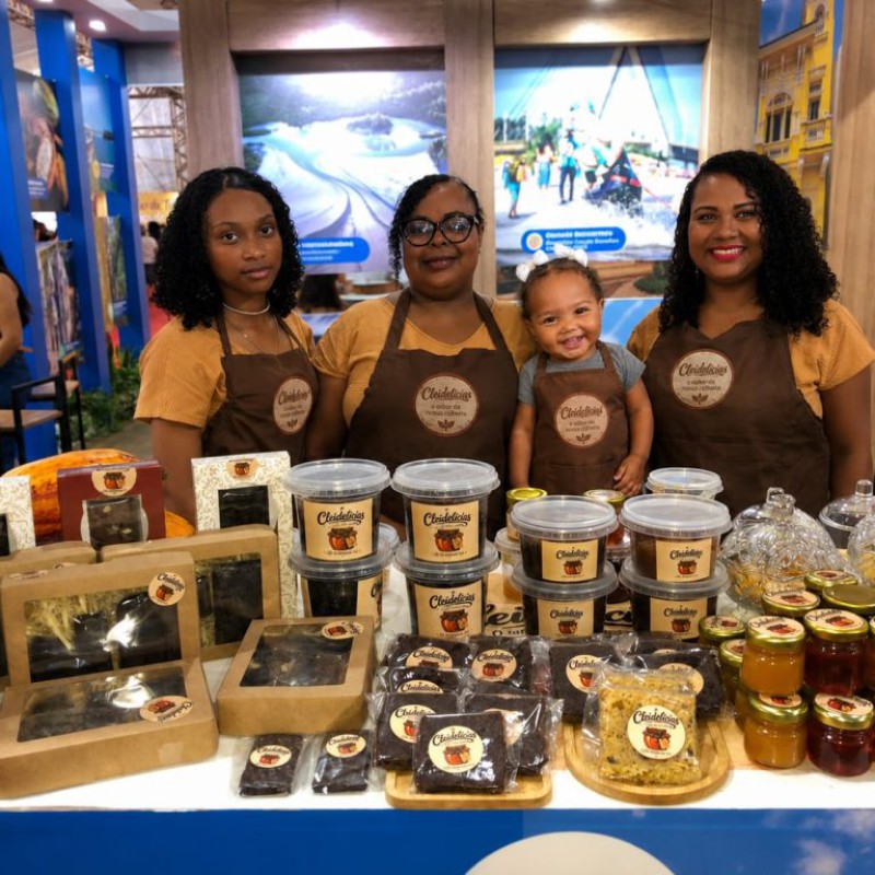 Empreendedora da Incubadora Social leva sabores da agricultura familiar ao festival de chocolate em Ilhéus