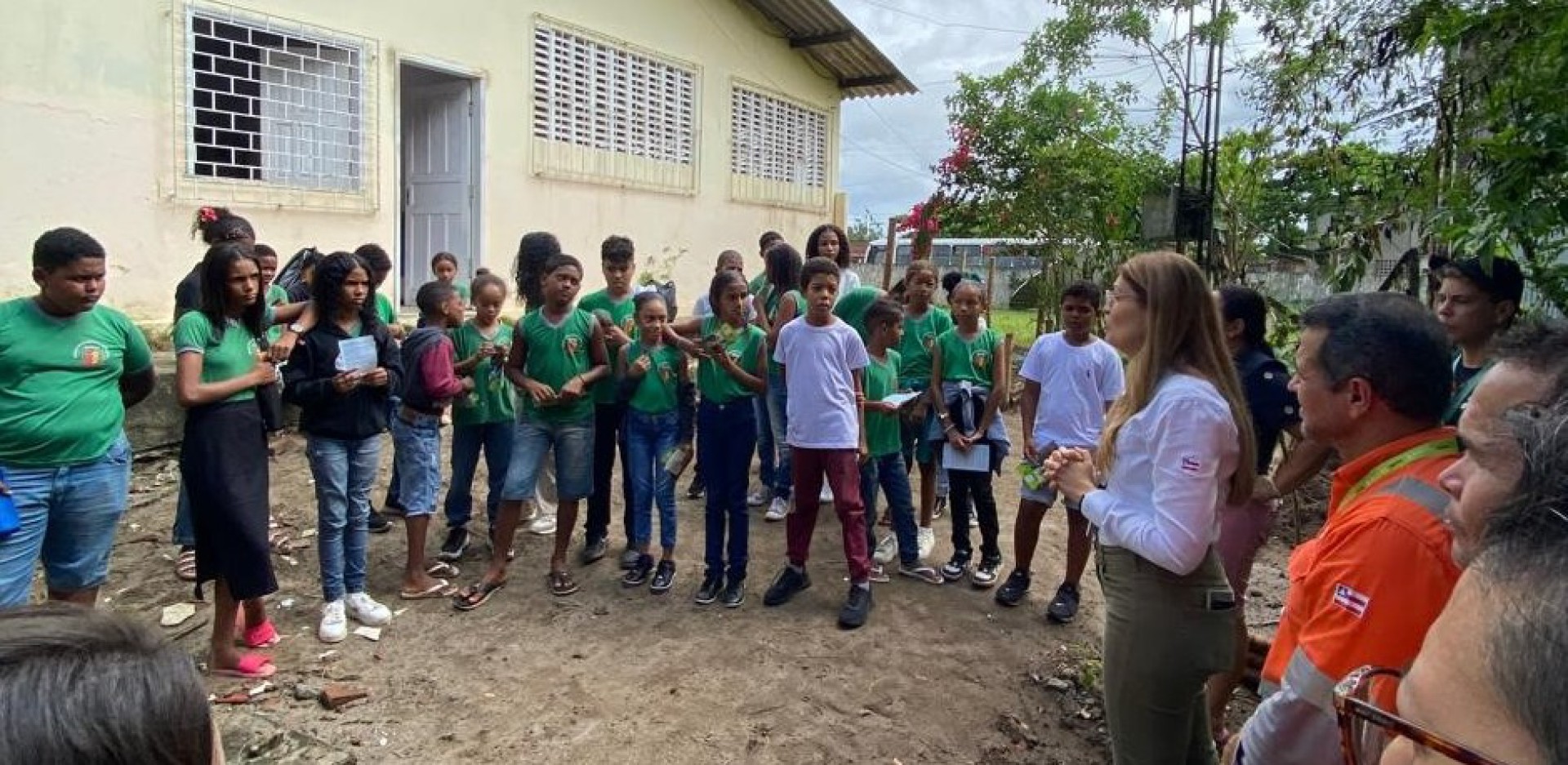 BAMIN na Mídia: entrega horta orgânica em escola municipal de Ilhéus é destaque no Jornal Bahia Meio Dia