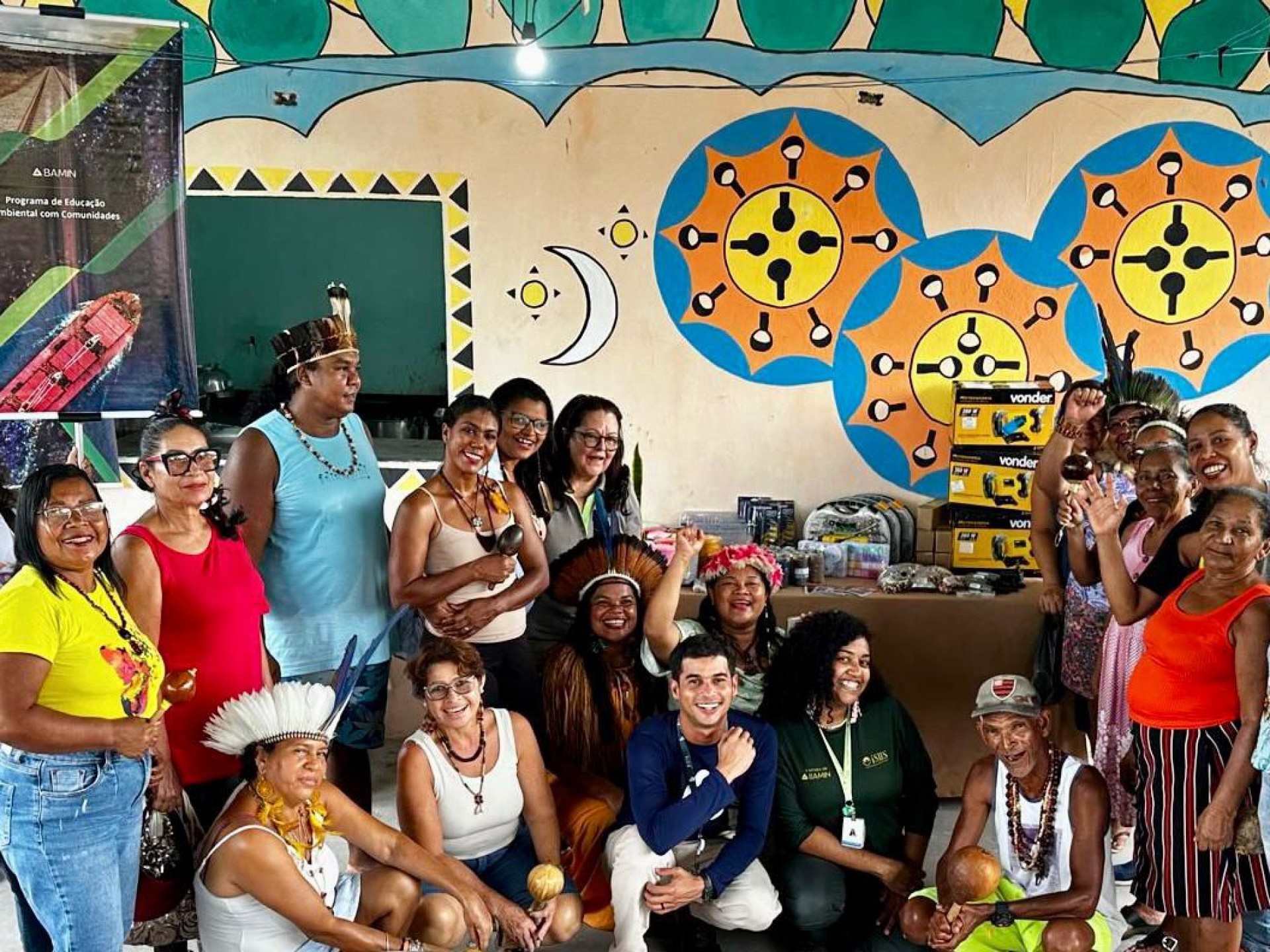 BAMIN reforça compromisso socioambiental com entrega de Lixeira Rural e equipamentos para artesãs indígenas em comunidades de Ilhéus