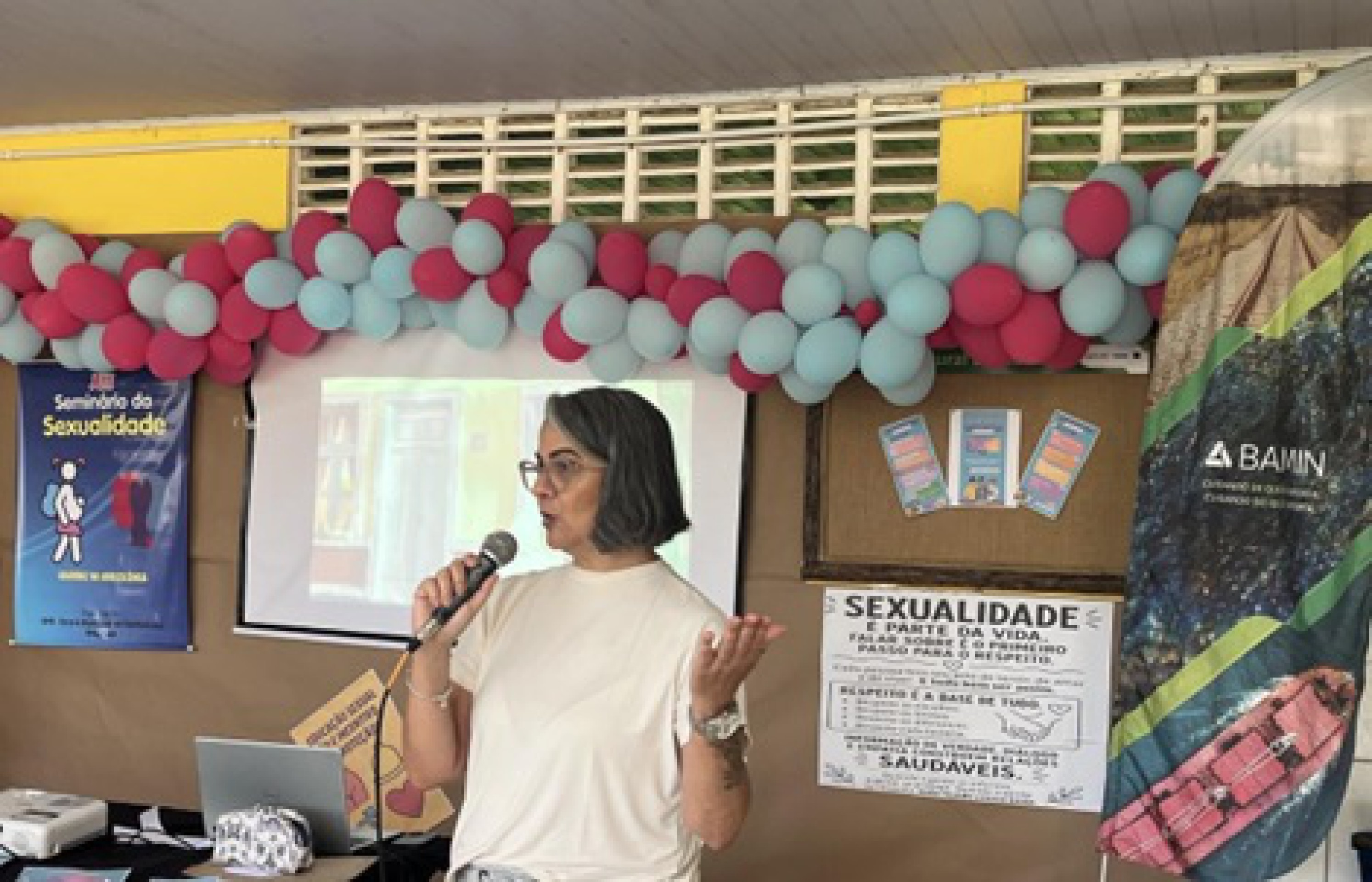 BAMIN participa de seminário escolar com palestra sobre prevenção à exploração sexual de crianças e adolescentes