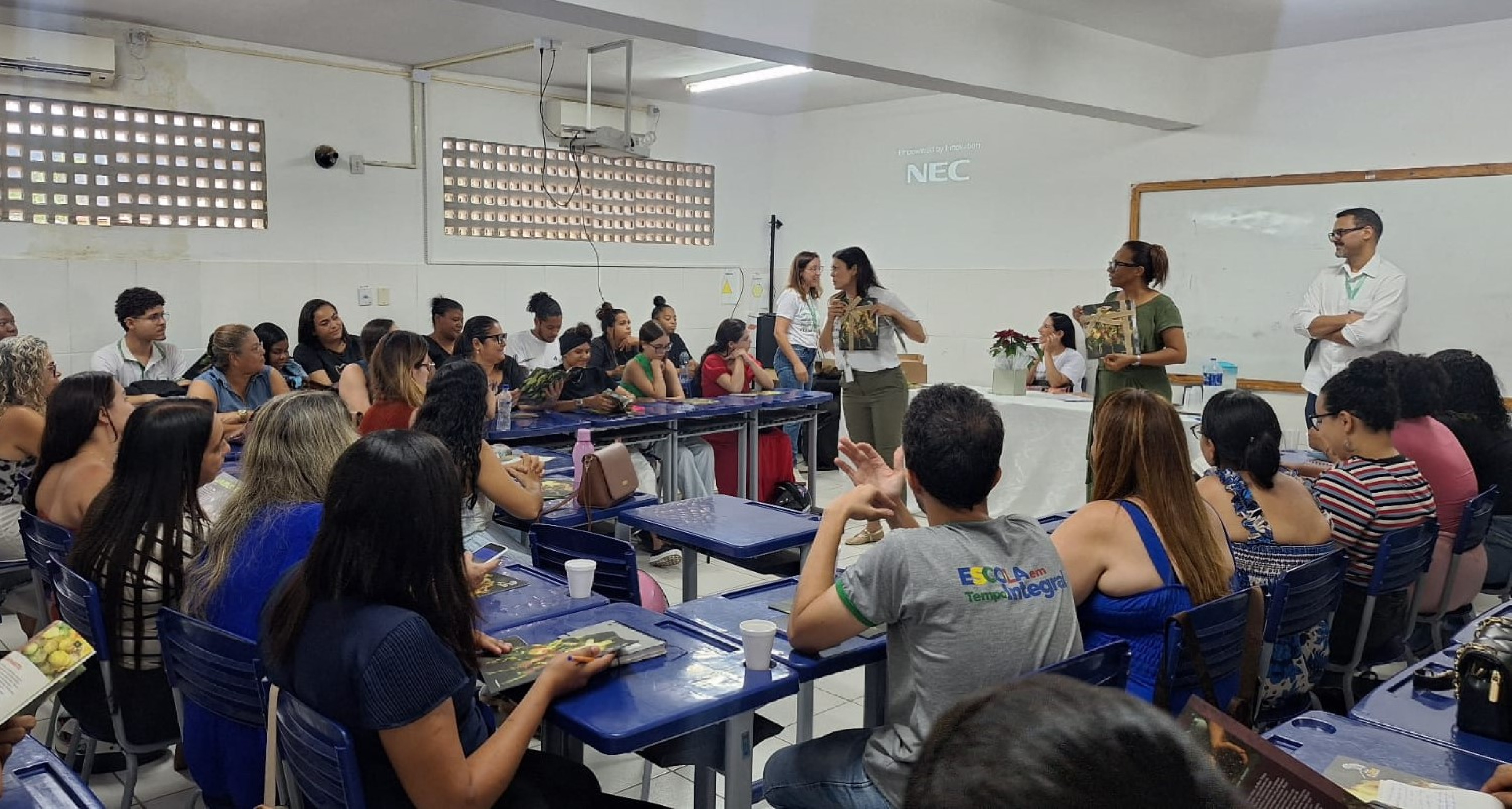 Trilhos do Desenvolvimento reúne profissionais para discutir sustentabilidade e práticas pedagógicas